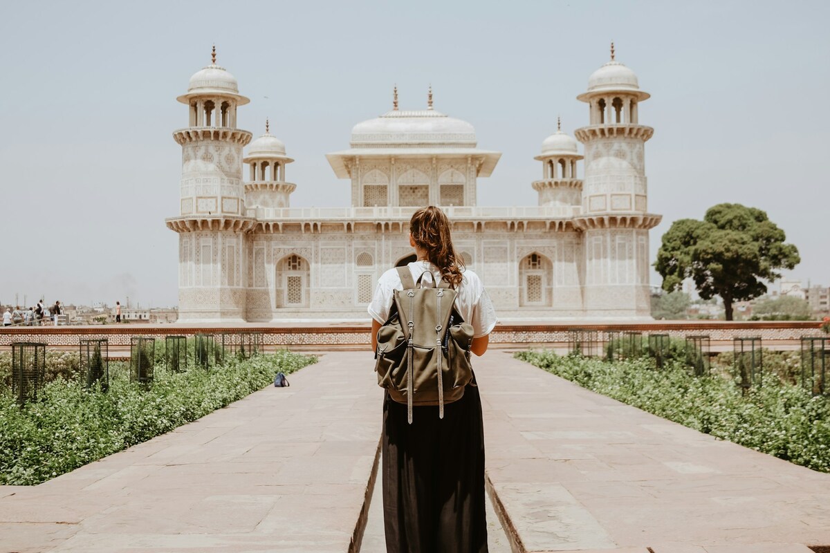 Solo Female Travel in India (2026 Safety Guide): Real Tips for Women Travelers travel guide for India